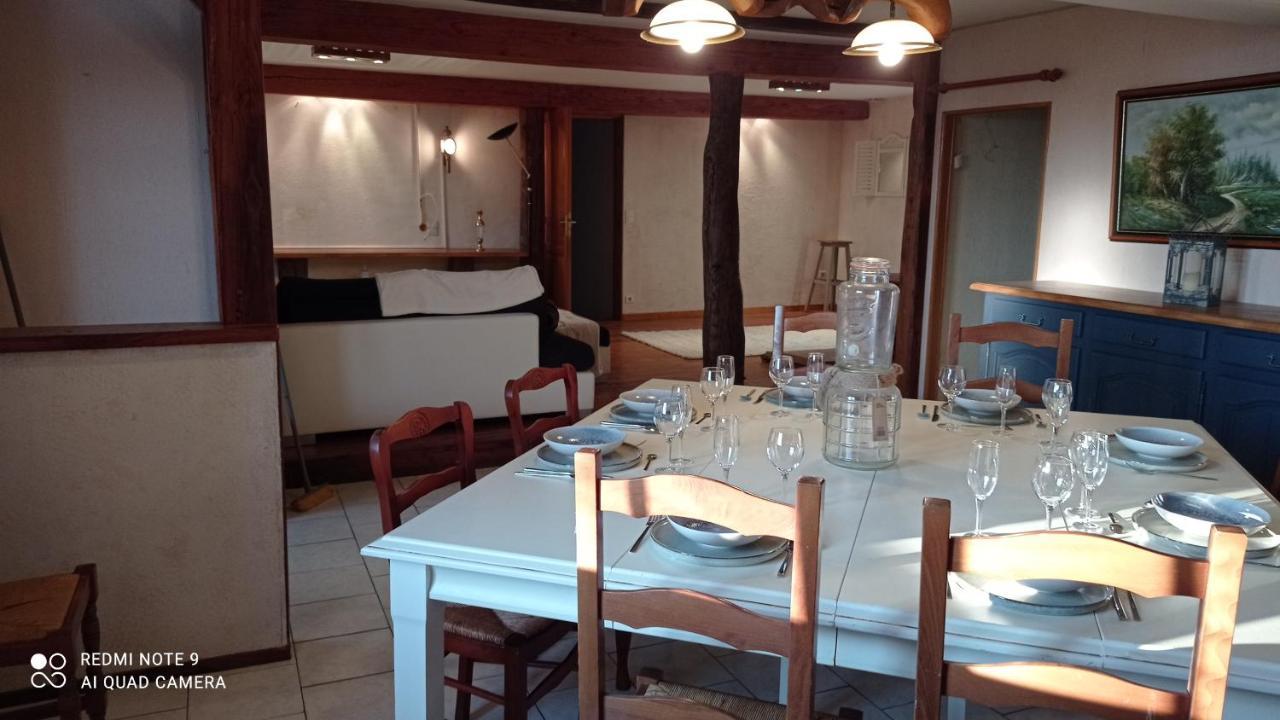 Maison De Ferme Au Calme Jusqu'A 10 Personnes Gannay-sur-Loire Esterno foto